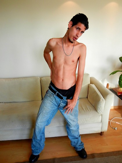Latin men Cacho posing naked